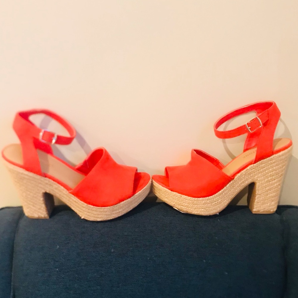 Sun and stone wedges in bright red/orange with woven heel detail never worn sz 9